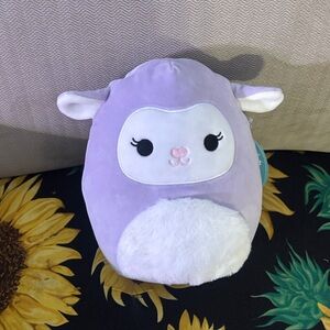 Squishmallows Lavender and White Lamb, Beatrice